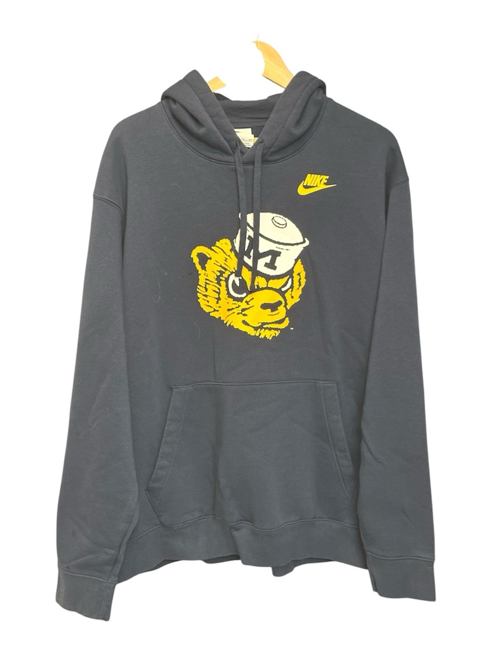 🏈 Nike Men’s Navy Hoodie with Vintage Wolverine Graphic
